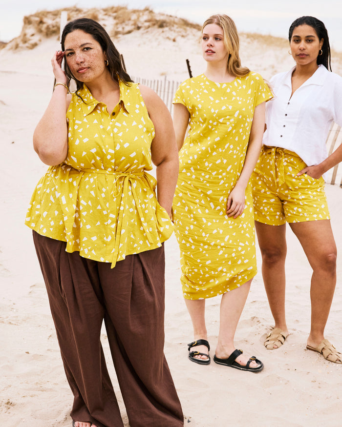 Adelaide Sleeveless Linen Blend Shirt - Yellow Confetti Print | Plus Size & Straight Size Women's Fashion | Universal Standard