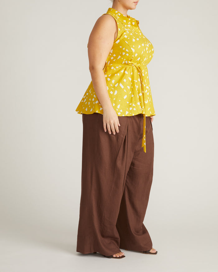 Adelaide Sleeveless Linen Blend Shirt - Yellow Confetti Print | Plus Size & Straight Size Women's Fashion | Universal Standard