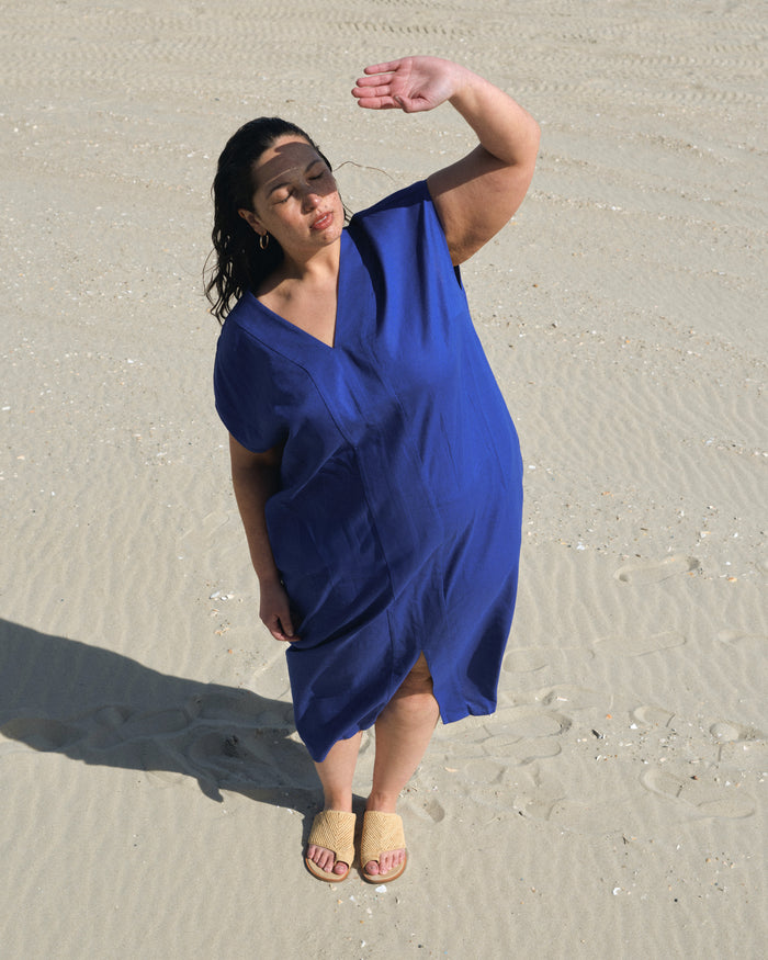 Cabana Linen Blend Kaftan - Ultramarine | Plus Size & Straight Size Women's Fashion | Universal Standard