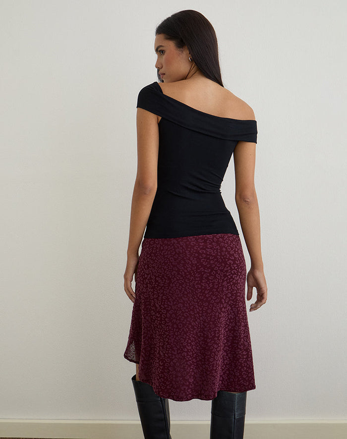 Image of Cuthbe One Shoulder Twist Top in Black