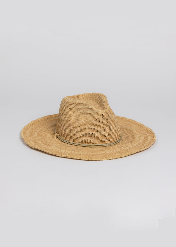 Hat Attack Raffia Crochet Continental | Plus Size & Straight Size Women's Fashion | Universal Standard