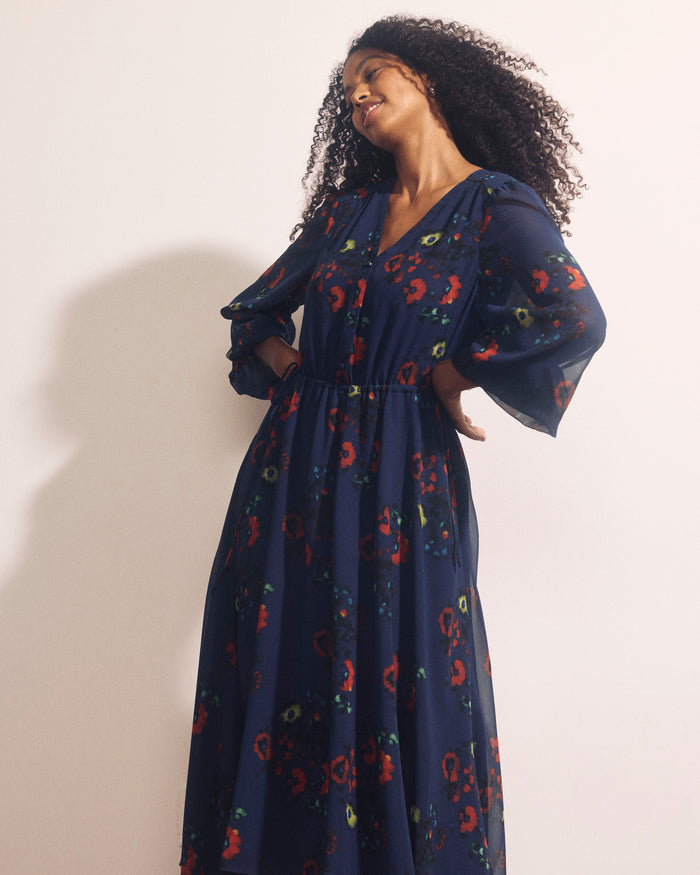 Karina V-Neck Chiffon Dress - After Dark Print | Plus Size & Straight Size Women's Fashion | Universal Standard