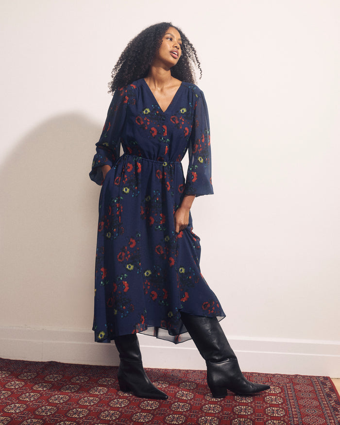 Karina V-Neck Chiffon Dress - After Dark Print | Plus Size & Straight Size Women's Fashion | Universal Standard