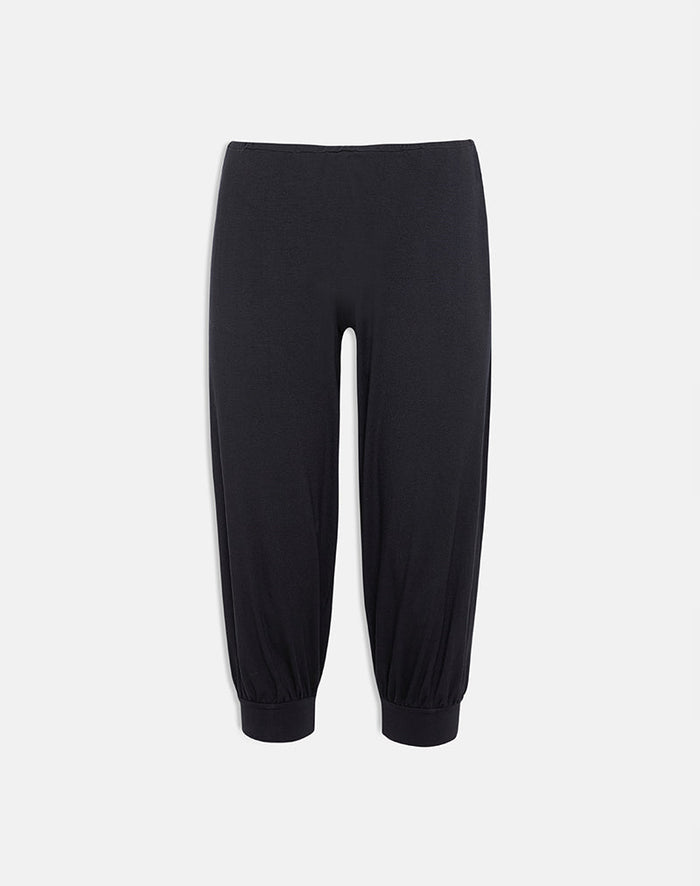 Image of Kurty Capri Trouser in Rayon Jersey Black