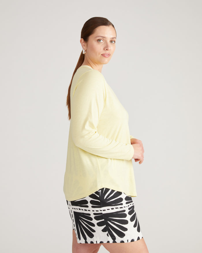 Light-As-Air Long Sleeve V Neck Tee - Twinkle | Plus Size & Straight Size Women's Fashion | Universal Standard