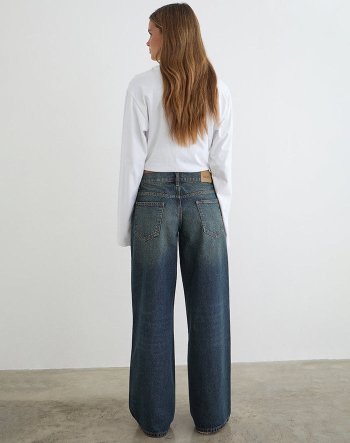 Image of Low Rise Roomy Jeans in Dirty Green