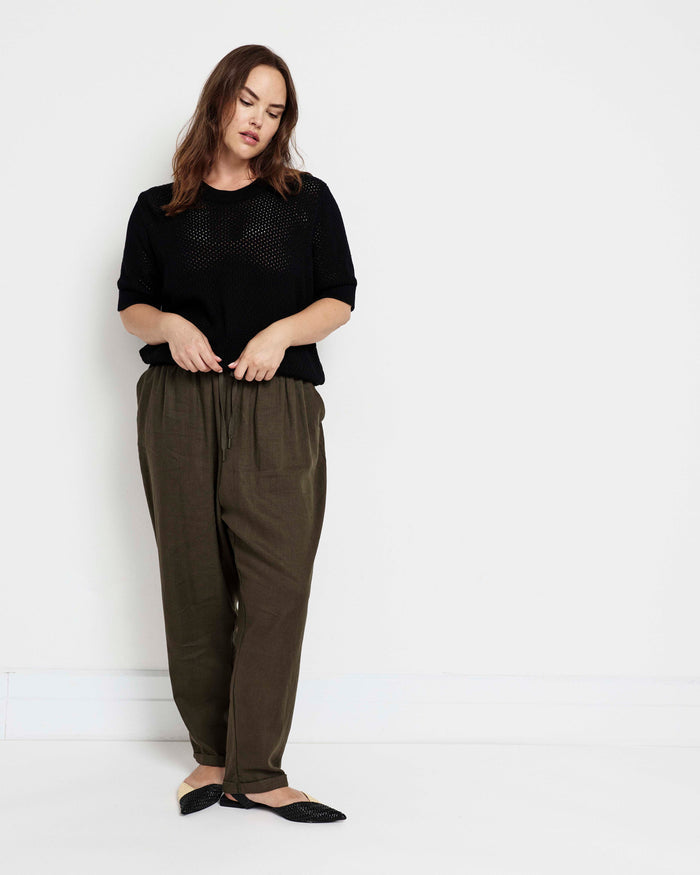Rosie Pointelle Sweater Top - Black | Plus Size & Straight Size Women's Fashion | Universal Standard