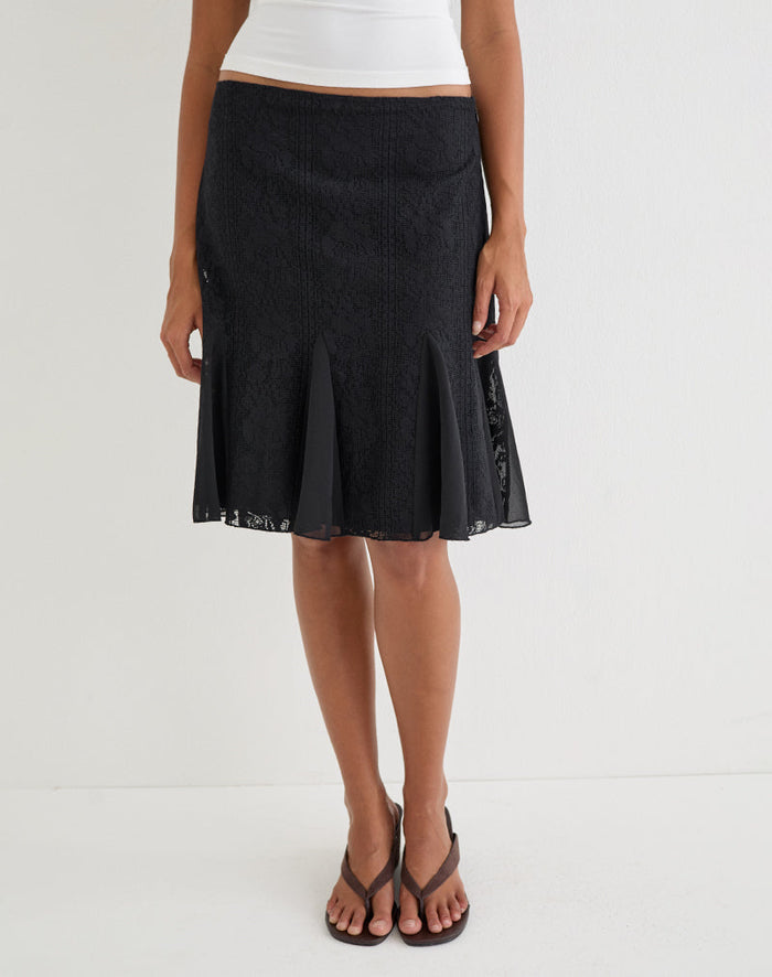 Image of Saiwa Midi Skirt in Floral Lace Black