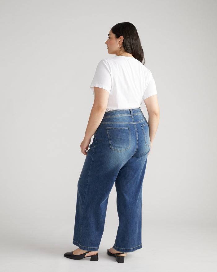 Taylor ComfortDenim Trouser Jeans - Seychelles Blue | Plus Size & Straight Size Women's Fashion | Universal Standard