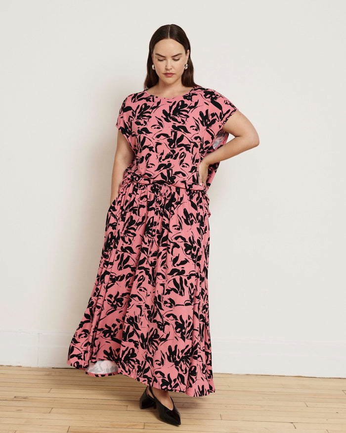 Tessa Liquid Jersey Skirt - Pink Sgraffito Print | Plus Size & Straight Size Women's Fashion | Universal Standard