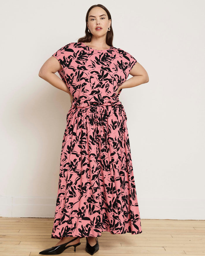 Tessa Liquid Jersey Skirt - Pink Sgraffito Print | Plus Size & Straight Size Women's Fashion | Universal Standard