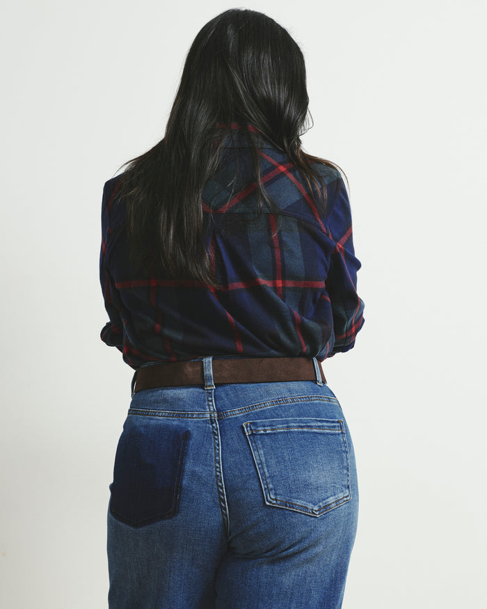 The Refined Dakota Twisted Leg Jeans - Woodstock Indigo | Plus Size & Straight Size Women's Fashion | Universal Standard