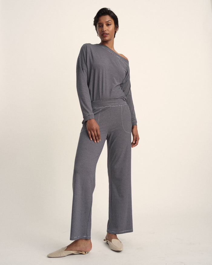 UltimateS Mola Lounge Pants - Fine Stripe in Navy/White | Plus Size & Straight Size Women's Fashion | Universal Standard
